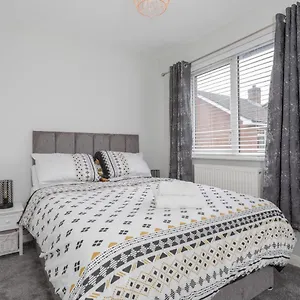2 Bedroom Apartment Belfast
